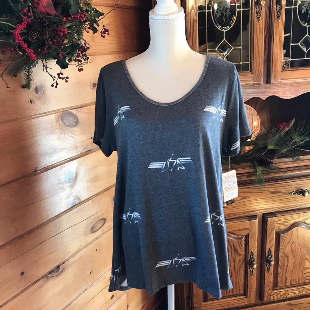 Final! Lularoe Classic T - L - NWT